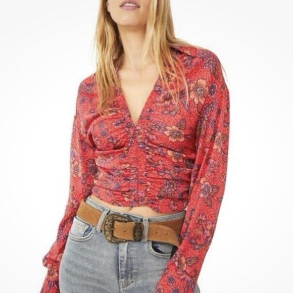 NWT Free People Top Women’s M Red Orange Floral Cropped Blouse Fall Colors - Picture 4 of 13